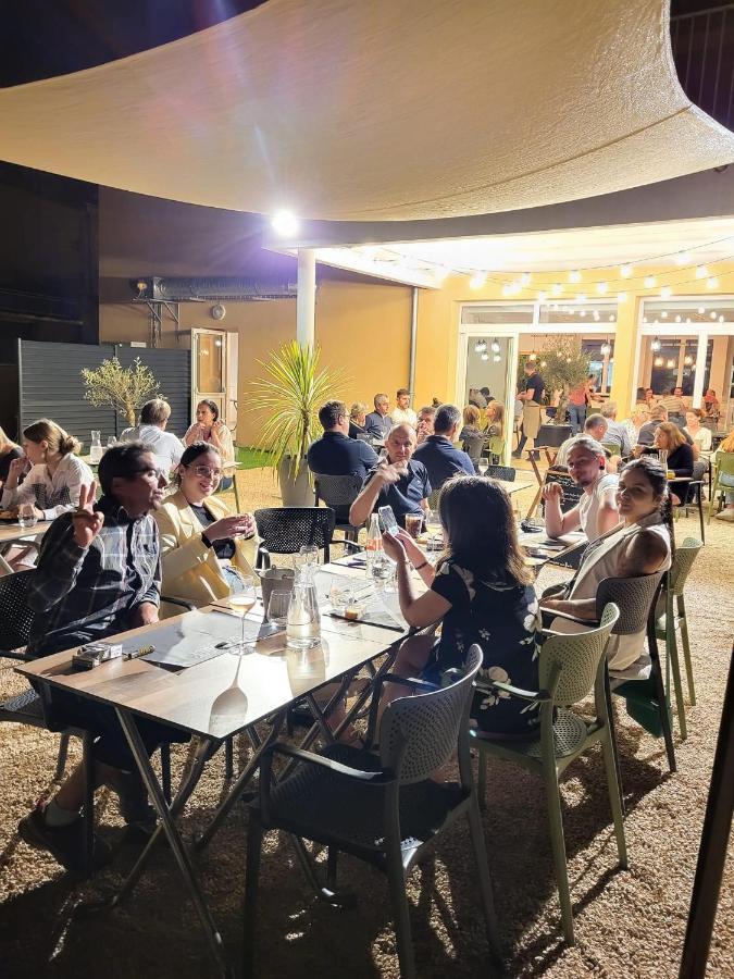 Hotel Du Lion D'Or شارول المظهر الخارجي الصورة